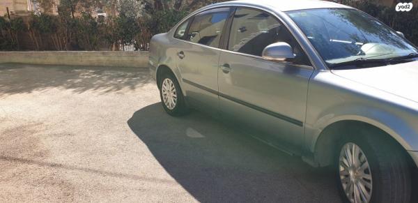 פולקסווגן פאסאט Comfortline אוט' 2.0 (115 כ''ס) בנזין 2005 למכירה בירכא