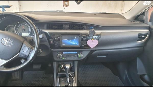 טויוטה קורולה GLI-FL אוט' 1.6 (132 כ''ס) [2013-2016] בנזין 2014 למכירה באשדוד