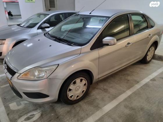 פורד פוקוס Trend סדאן אוט' 1.6 (100 כ''ס) בנזין 2009 למכירה בנתניה