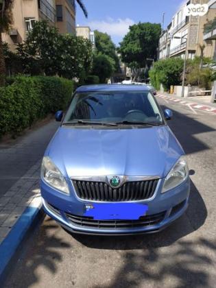 סקודה פאביה Ambition אוט' 1.2 (105 כ''ס) בנזין 2013 למכירה בתל אביב יפו