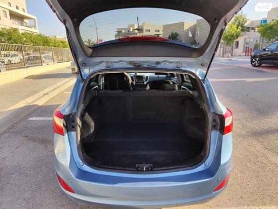 יונדאי i30 Inspire סטיישן אוט' 1.6 (135 כ"ס) בנזין 2012 למכירה במודיעין מכבים רעות
