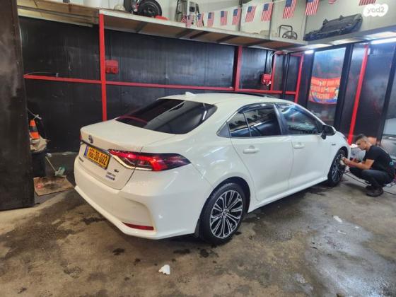 טויוטה קורולה הייבריד Limited סדאן אוט' 1.8 (98 כ''ס) בנזין 2020 למכירה בכפר סבא