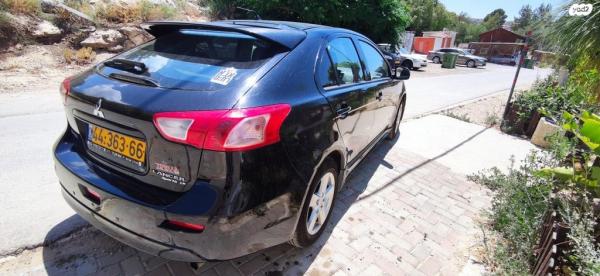 מיצובישי לנסר ספורטבק Sport אוט' 5 דל' 1.8 (140 כ"ס) בנזין 2009 למכירה בפתח תקווה