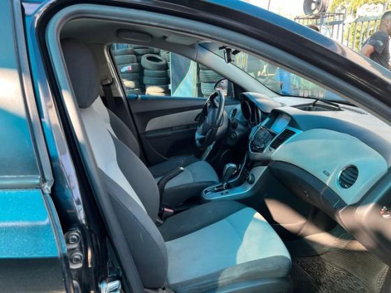 שברולט קרוז LS סדאן אוט' 1.6 (124 כ"ס) בנזין 2011 למכירה ברחובות