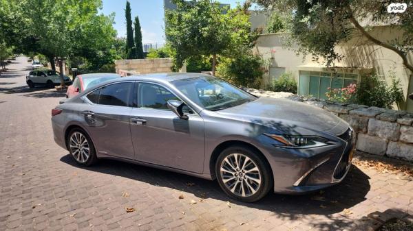 לקסוס ES300H Luxury הייבריד אוט' 2.5 (178 כ''ס) בנזין 2020 למכירה בכפר ורדים
