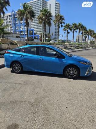 טויוטה פריוס פלאג-אין Comfort היברייד אוט' 1.8 (98 כ''ס) היברידי חשמל / בנזין 2020 למכירה בבת ים