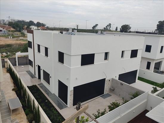 דו משפחתי 8 חדרים למכירה בכפר יונה | השמחה | שרונה