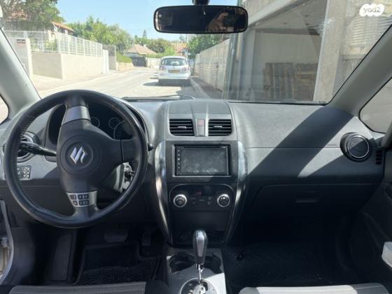 סוזוקי SX4 GLX-HB הצ'בק אוט' 1.6 (119 כ''ס) בנזין 2010 למכירה בקרית אונו