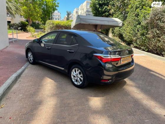 טויוטה קורולה 50th Edition אוט' 1.6 (132 כ"ס) בנזין 2018 למכירה בגבעתיים