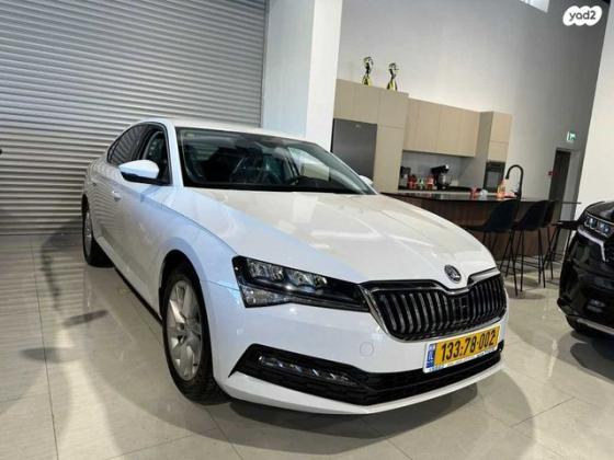 סקודה סופרב (2019 ואילך) Ambition FL אוט' סדאן 1.5 (150 כ''ס) בנזין 2020 למכירה בראשון לציון