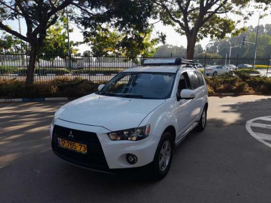 מיצובישי אאוטלנדר 4X4 Comfort אוט' 7 מק' 2.4 (170 כ"ס) [2010-2012] בנזין 2010 למכירה בנתניה