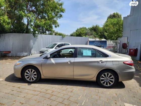 טויוטה קאמרי LE הייבריד אוט' 2.5 (158 כ"ס) בנזין 2016 למכירה באור יהודה