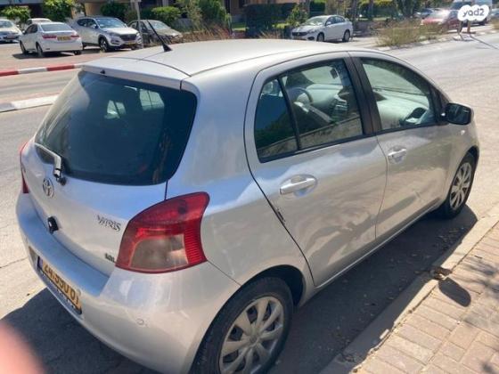 טויוטה יאריס Sol רובוטית 1.3 (87 כ"ס) בנזין 2007 למכירה בחשמונאים