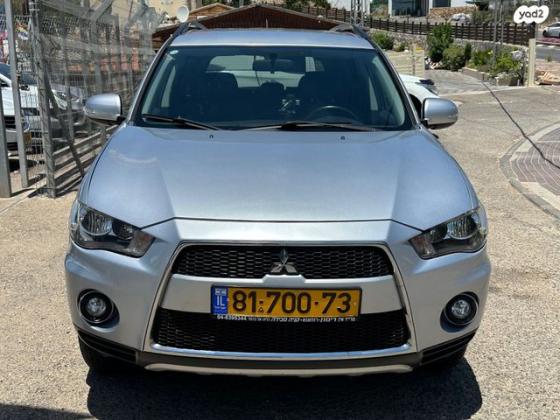 מיצובישי אאוטלנדר Instyle אוט' 5 מק' 2.0 (147 כ"ס) בנזין 2012 למכירה בדאלית אל כרמל