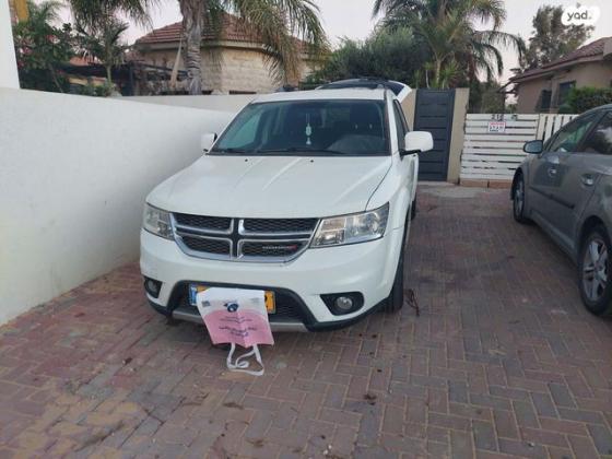 דודג' ג'רני SE אוט' 7 מק' 2.4 (168 כ"ס) בנזין 2013 למכירה בזרועה