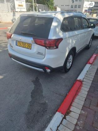 מיצובישי אאוטלנדר Instyle אוט' 7 מק' 2.0 (150 כ"ס) בנזין 2016 למכירה בבני ברק