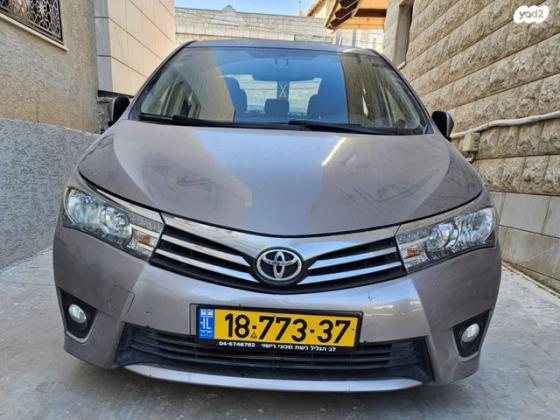 טויוטה קורולה GLI-FL אוט' 1.6 (132 כ''ס) [2013-2016] בנזין 2016 למכירה בכפר מנדא