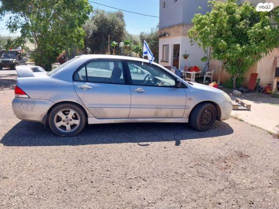 מיצובישי לנסר קלאסיק Executive אוט' 1.6 (98 כ''ס) בנזין 2005 למכירה בחריש