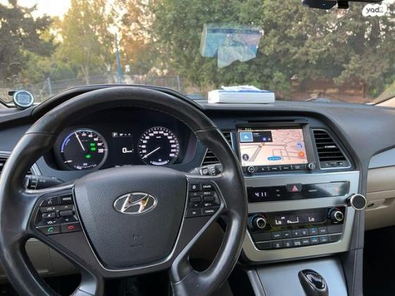 יונדאי סונטה הייבריד Premium הייבריד אוט' 2.0 (154 כ"ס) בנזין 2017 למכירה בראש העין