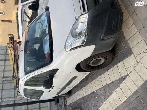 סיטרואן ברלינגו דור 2 (2008-2019) Comfort ידני דיזל 4 דל' 1.6 (75 כ"ס) דיזל 2017 למכירה בתל אביב יפו