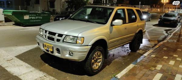 איסוזו רודאו 4X4 LSE אוט' 3.2 (205 כ''ס) בנזין 2003 למכירה בנהריה