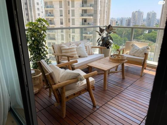 שתולים 61 (עזרא)