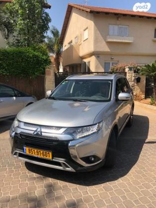 מיצובישי אאוטלנדר Instyle אוט' 7 מק' 2.0 (150 כ"ס) בנזין 2020 למכירה ברעננה
