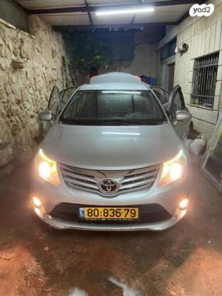 טויוטה אוונסיס אוט' 2.0 (152 כ"ס) [2009-2015] בנזין 2012 למכירה בירושלים