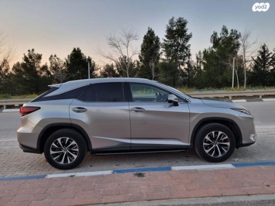 לקסוס RX300 4X4 Exclusive אוט' 2.0 (238 כ''ס) בנזין 2022 למכירה בירושלים
