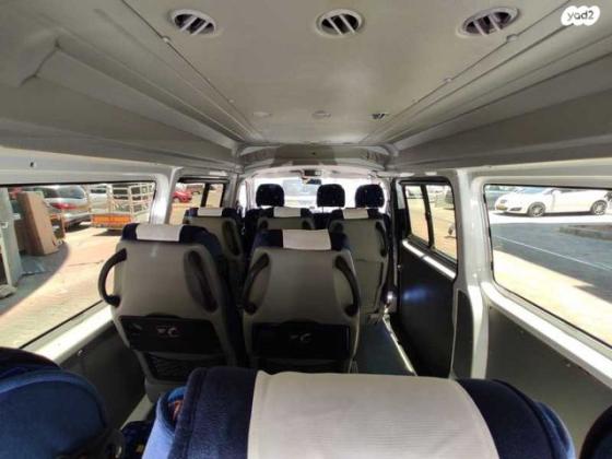 פולקסווגן טרנספורטר מסחרי/נוסעים Kombi ארוך אוט' דיזל 2 מק' 3 דל' 2.0 (140 כ"ס) דיזל 2013 למכירה בראשון לציון