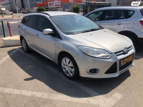 פורד פוקוס Trend סטיישן אוט' 1.6 (125 כ''ס) בנזין 2013 למכירה בפתח תקווה