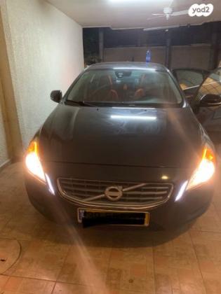 וולוו S60 T4 Kinetic אוט' 1.6 (180 כ''ס) בנזין 2011 למכירה בנתניה