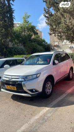 מיצובישי אאוטלנדר Instyle אוט' 7 מק' 2.0 (150 כ"ס) בנזין 2017 למכירה בחיפה