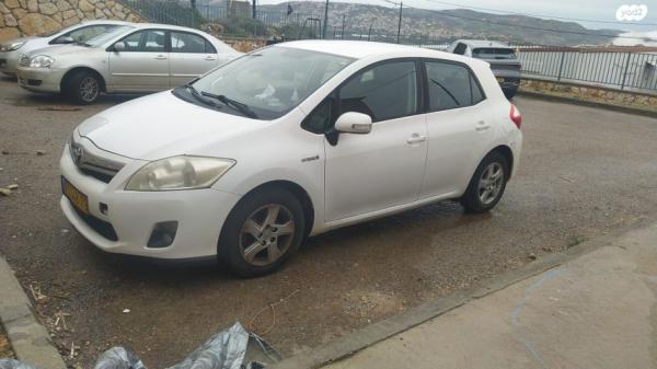 טויוטה אוריס הייבריד הייבריד אוט' 1.8 (99 כ''ס) בנזין 2012 למכירה ברמת גן