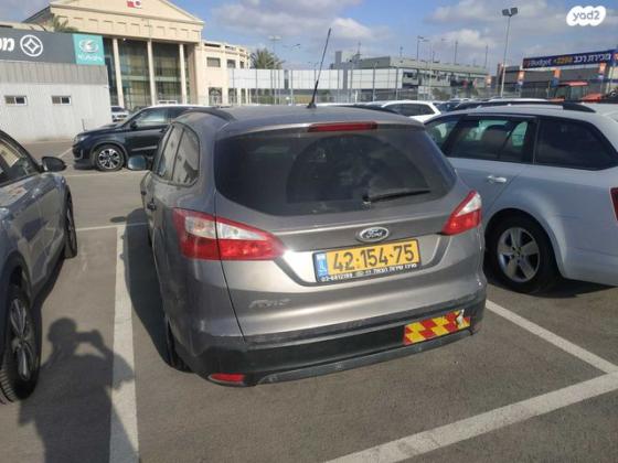 פורד פוקוס Trend סטיישן אוט' 1.6 (125 כ''ס) בנזין 2012 למכירה באשדוד