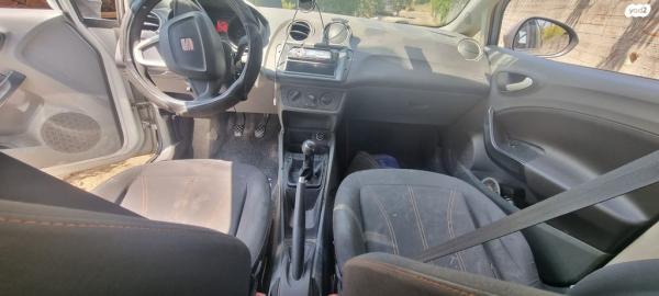 סיאט איביזה Reference ידני 5 דל' 1.4 (85 כ"ס) בנזין 2012 למכירה בירכא