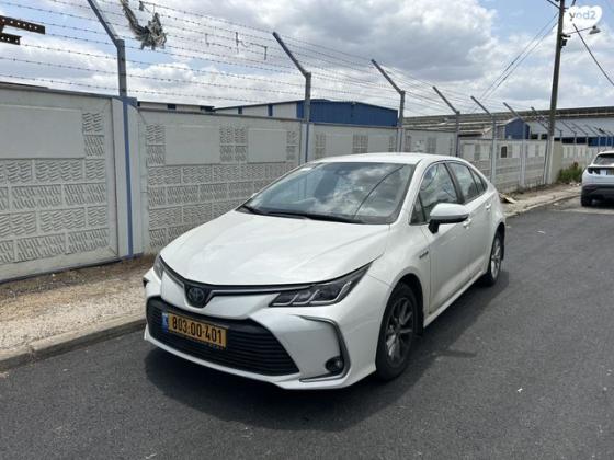 טויוטה קורולה הייבריד Style סדאן אוט' 1.8 (98 כ''ס) בנזין 2019 למכירה בצפת