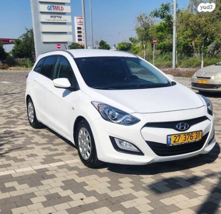 יונדאי i30 Inspire סטיישן אוט' 1.6 (135 כ"ס) בנזין 2014 למכירה ברחובות