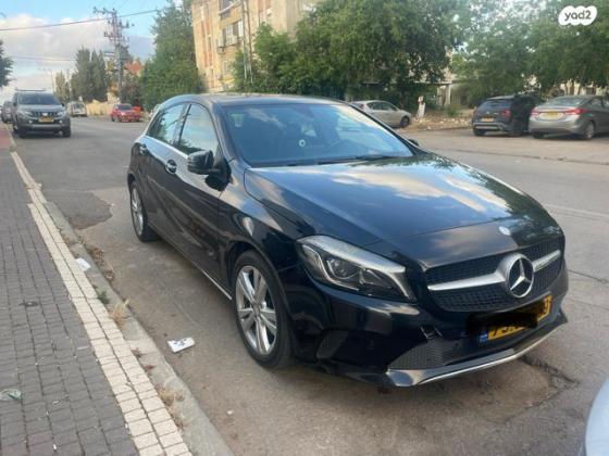 מרצדס A-Class A180 Urban אוט' 1.6 (122 כ"ס) בנזין 2016 למכירה בפרדס חנה כרכור