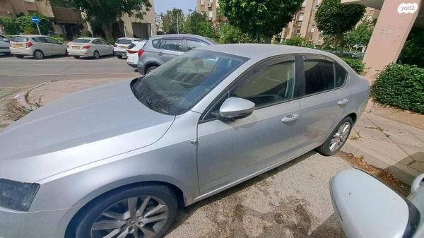 סקודה אוקטביה Exclusive אוט' 1.8 (180 כ''ס) בנזין 2017 למכירה בשערי תקווה