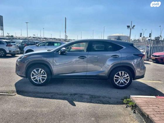 לקסוס NX NX300H Premium FWD הייבריד אוט' 2.5 (155 כ''ס) בנזין 2021 למכירה בתל אביב יפו