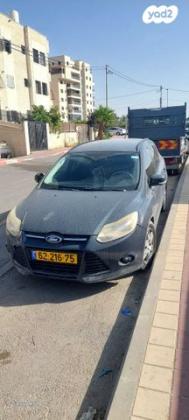 פורד פוקוס Trend סטיישן אוט' 1.6 (125 כ''ס) בנזין 2012 למכירה בירושלים