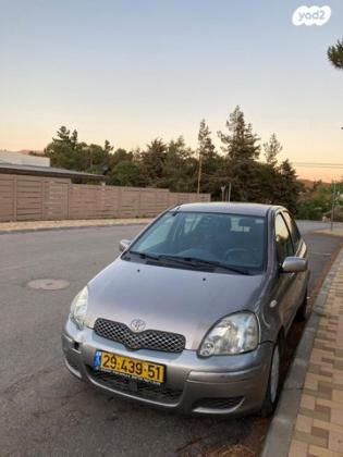 טויוטה יאריס Sol אוט' 1.3 (87 כ''ס) בנזין 2004 למכירה בכפר סירקין