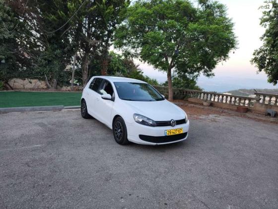 פולקסווגן גולף Trendline אוט' 5 דל' 1.6 (102 כ''ס) בנזין 2009 למכירה בחיפה