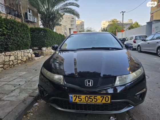 הונדה סיוויק האצ'בק החדשה Comfort אוט' 1.8 (140 כ''ס) בנזין 2011 למכירה בבת ים