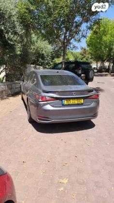 לקסוס ES300H Luxury הייבריד אוט' 2.5 (178 כ''ס) בנזין 2020 למכירה בכפר ורדים