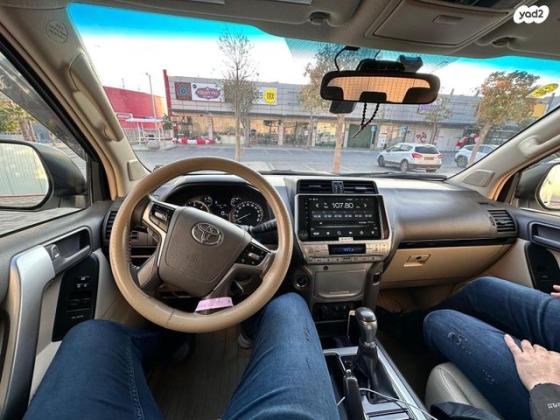 טויוטה לנד קרוזר קצר 4X4 Luxury אוט' דיזל 2.8 (177 כ"ס) דיזל 2019 למכירה בנהריה