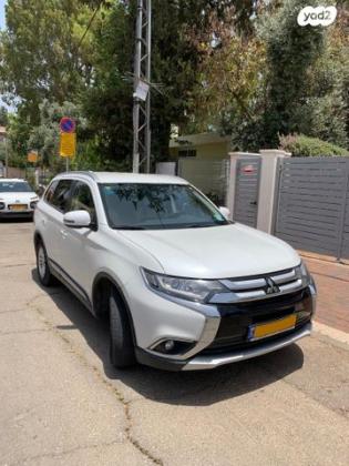 מיצובישי אאוטלנדר Intense אוט' 5 מק' 2.0 (150 כ"ס) בנזין 2017 למכירה ברמת השרון