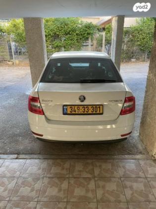 סקודה אוקטביה Style אוט' 1.0 5 דל' (115 כ''ס) בנזין 2017 למכירה בחיפה