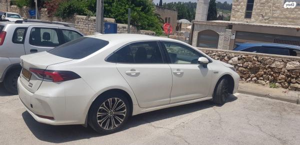 טויוטה קורולה הייבריד Limited סדאן אוט' 1.8 (98 כ''ס) בנזין 2020 למכירה בבית גמליאל